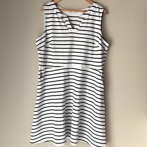 Croft and Barrow Y-Neck Striped Ponte Dress